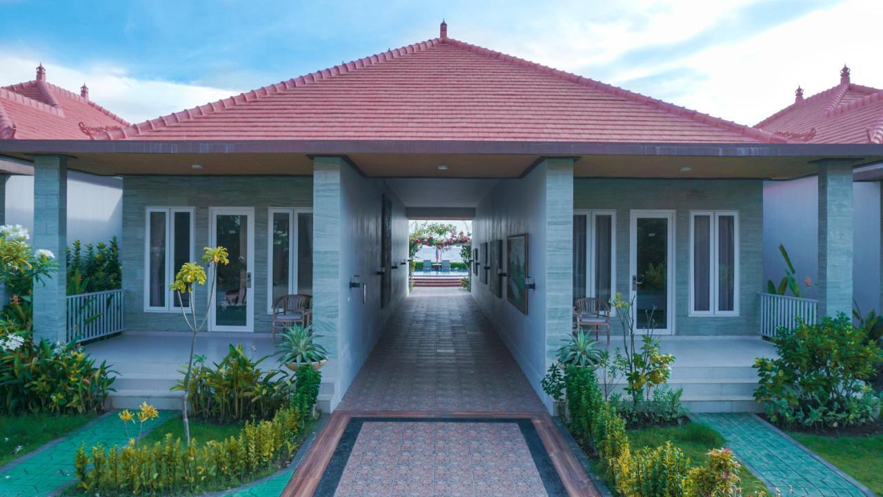 Seamount Hotel Amed エクステリア 写真