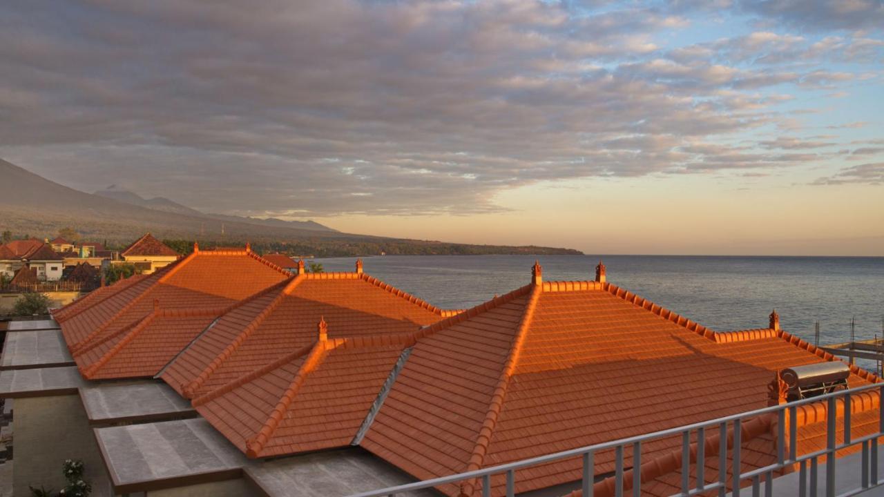 Seamount Hotel Amed エクステリア 写真