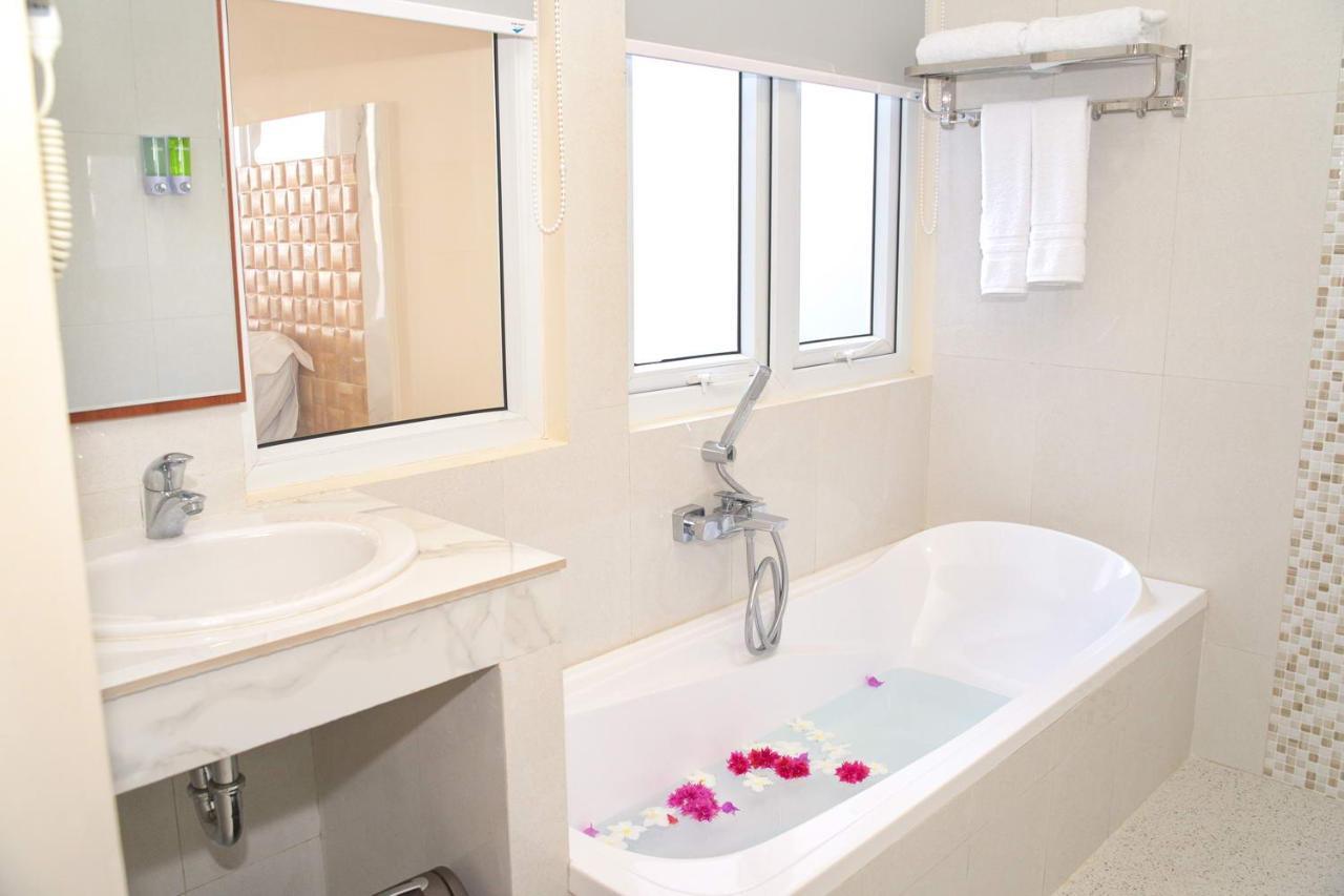 Seamount Hotel Amed エクステリア 写真